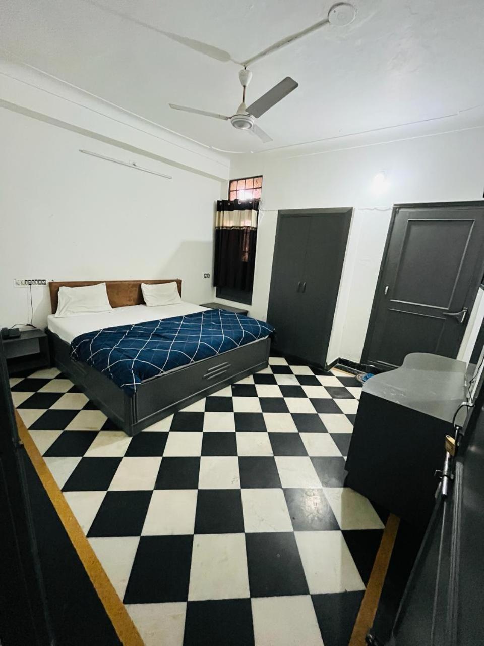 Hotel Vip Udaipur Esterno foto